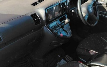 Toyota Wish II, 2003 год, 580 000 рублей, 7 фотография