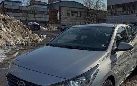 Hyundai Solaris II рестайлинг, 2019 год, 1 300 000 рублей, 2 фотография