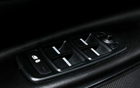 Jaguar XE I рестайлинг, 2016 год, 2 400 000 рублей, 19 фотография