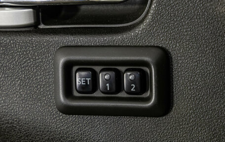 Nissan Pathfinder, 2010 год, 999 000 рублей, 17 фотография