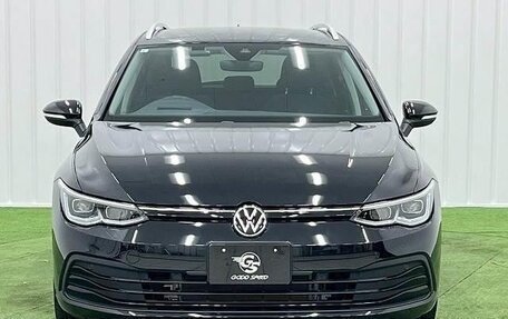 Volkswagen Golf VIII, 2021 год, 1 490 000 рублей, 2 фотография