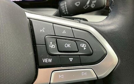 Volkswagen Golf VIII, 2021 год, 1 490 000 рублей, 16 фотография