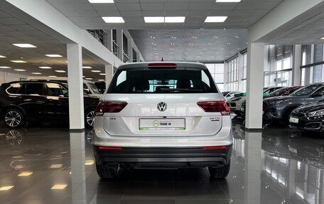 Volkswagen Tiguan II, 2017 год, 2 445 000 рублей, 4 фотография