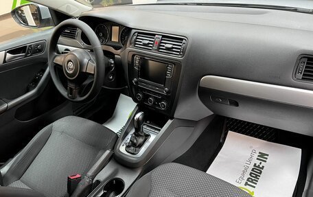 Volkswagen Jetta VI, 2012 год, 1 120 000 рублей, 13 фотография