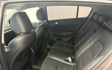 KIA Sportage IV рестайлинг, 2018 год, 2 139 900 рублей, 12 фотография