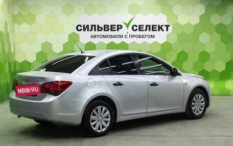 Chevrolet Cruze II, 2011 год, 549 000 рублей, 2 фотография