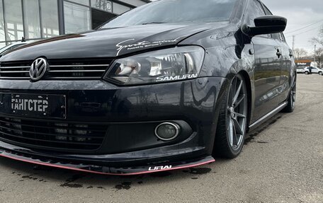 Volkswagen Polo VI (EU Market), 2010 год, 1 200 000 рублей, 12 фотография