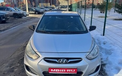 Hyundai Solaris II рестайлинг, 2012 год, 700 000 рублей, 1 фотография