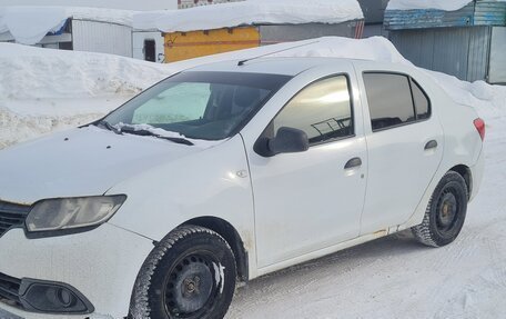 Renault Logan II, 2017 год, 319 000 рублей, 2 фотография