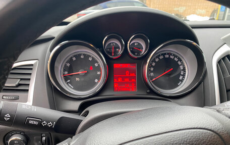 Opel Astra J, 2014 год, 999 999 рублей, 17 фотография