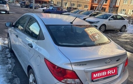 Hyundai Solaris II рестайлинг, 2012 год, 700 000 рублей, 3 фотография