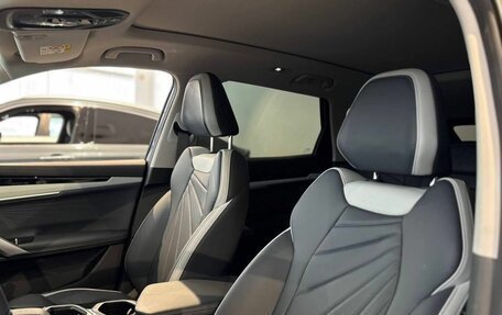 Geely Atlas, 2025 год, 3 760 990 рублей, 12 фотография