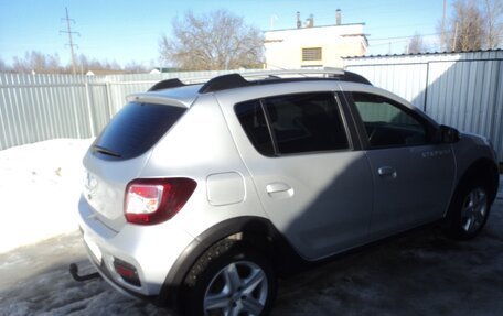 Renault Sandero II рестайлинг, 2018 год, 1 270 000 рублей, 2 фотография