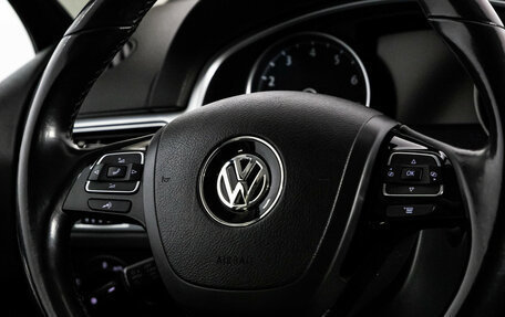 Volkswagen Touareg III, 2014 год, 2 599 000 рублей, 12 фотография