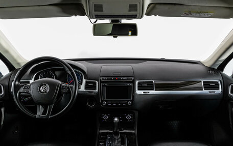 Volkswagen Touareg III, 2014 год, 2 599 000 рублей, 10 фотография