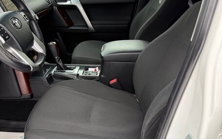 Toyota Land Cruiser Prado 150 рестайлинг 2, 2014 год, 3 450 000 рублей, 7 фотография