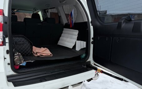 Toyota Land Cruiser Prado 150 рестайлинг 2, 2014 год, 3 450 000 рублей, 10 фотография