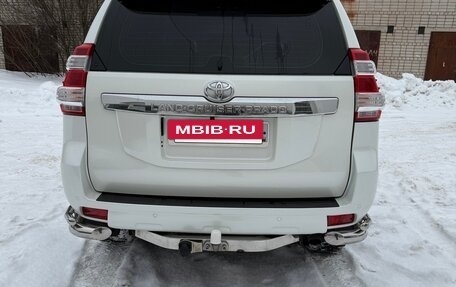 Toyota Land Cruiser Prado 150 рестайлинг 2, 2014 год, 3 450 000 рублей, 12 фотография