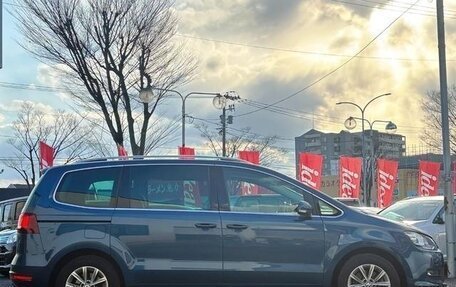 Volkswagen Sharan II, 2019 год, 1 660 000 рублей, 3 фотография