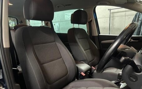 Volkswagen Sharan II, 2019 год, 1 660 000 рублей, 14 фотография