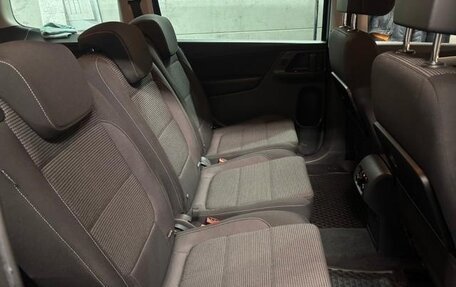 Volkswagen Sharan II, 2019 год, 1 660 000 рублей, 15 фотография