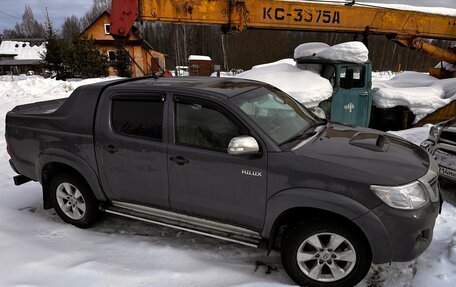 Toyota Hilux VII, 2013 год, 2 000 000 рублей, 3 фотография