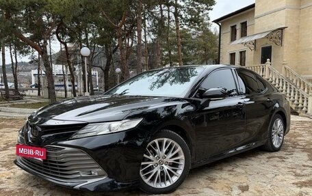 Toyota Camry, 2018 год, 3 500 000 рублей, 9 фотография