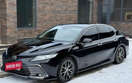 Toyota Camry, 2019 год, 2 650 000 рублей, 2 фотография