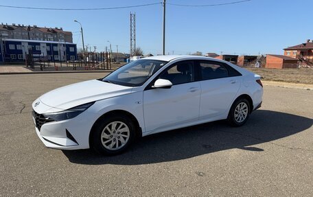 Hyundai Elantra, 2022 год, 2 030 000 рублей, 2 фотография