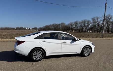 Hyundai Elantra, 2022 год, 2 030 000 рублей, 9 фотография