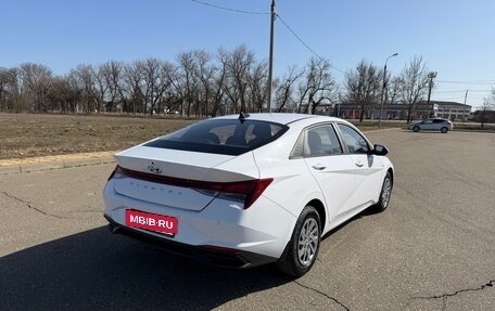 Hyundai Elantra, 2022 год, 2 030 000 рублей, 8 фотография