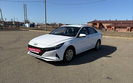 Hyundai Elantra, 2022 год, 2 030 000 рублей, 15 фотография