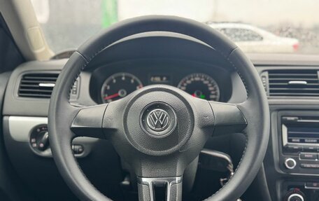 Volkswagen Jetta VI, 2011 год, 879 000 рублей, 11 фотография