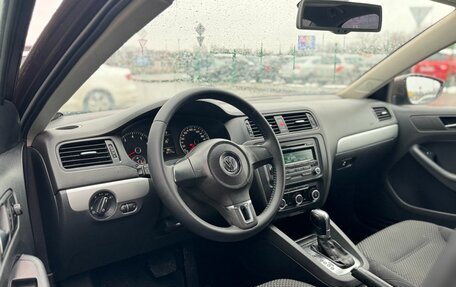 Volkswagen Jetta VI, 2011 год, 879 000 рублей, 9 фотография
