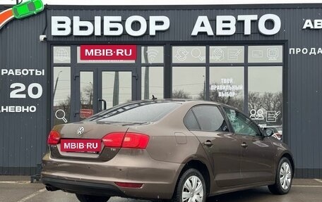 Volkswagen Jetta VI, 2011 год, 879 000 рублей, 2 фотография