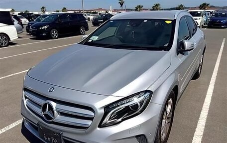 Mercedes-Benz GLA, 2016 год, 1 400 000 рублей, 3 фотография