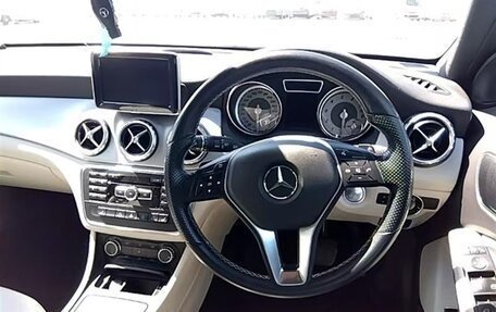 Mercedes-Benz GLA, 2016 год, 1 400 000 рублей, 9 фотография