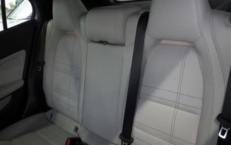 Mercedes-Benz GLA, 2016 год, 1 400 000 рублей, 11 фотография