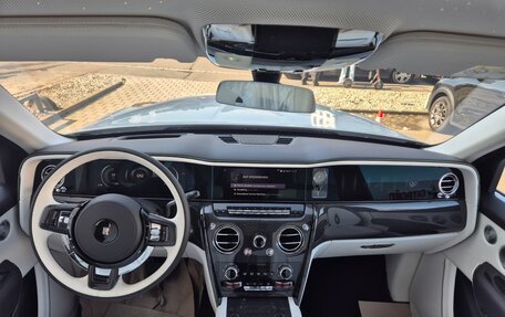 Rolls-Royce Cullinan, 2026 год, 74 000 000 рублей, 8 фотография