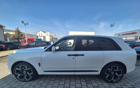 Rolls-Royce Cullinan, 2026 год, 74 000 000 рублей, 6 фотография