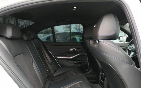 BMW 3 серия, 2019 год, 3 170 000 рублей, 13 фотография