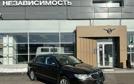 Skoda Superb III рестайлинг, 2013 год, 1 040 000 рублей, 1 фотография