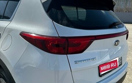 KIA Sportage IV рестайлинг, 2017 год, 2 100 000 рублей, 5 фотография
