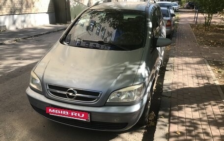 Opel Zafira A рестайлинг, 2005 год, 500 000 рублей, 3 фотография