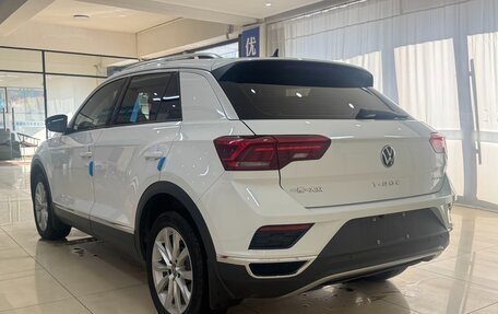 Volkswagen T-Roc I, 2021 год, 1 950 000 рублей, 4 фотография