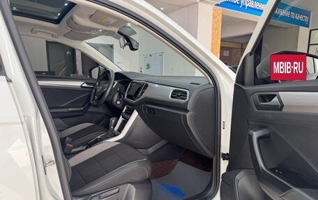 Volkswagen T-Roc I, 2021 год, 1 950 000 рублей, 7 фотография