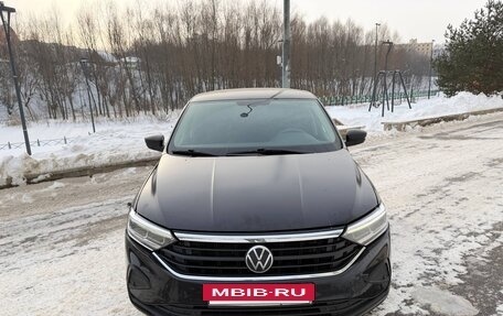 Volkswagen Polo VI (EU Market), 2021 год, 1 380 000 рублей, 2 фотография