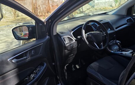 Ford Edge II рестайлинг, 2017 год, 2 570 000 рублей, 13 фотография