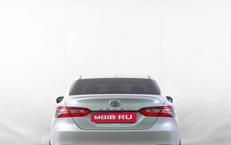 Toyota Camry, 2021 год, 2 999 000 рублей, 6 фотография