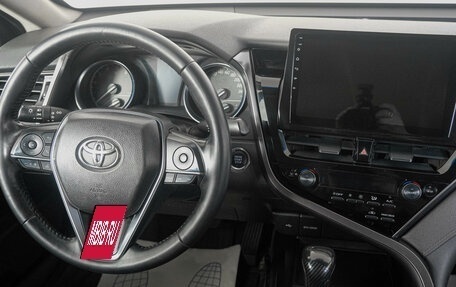 Toyota Camry, 2021 год, 2 999 000 рублей, 13 фотография